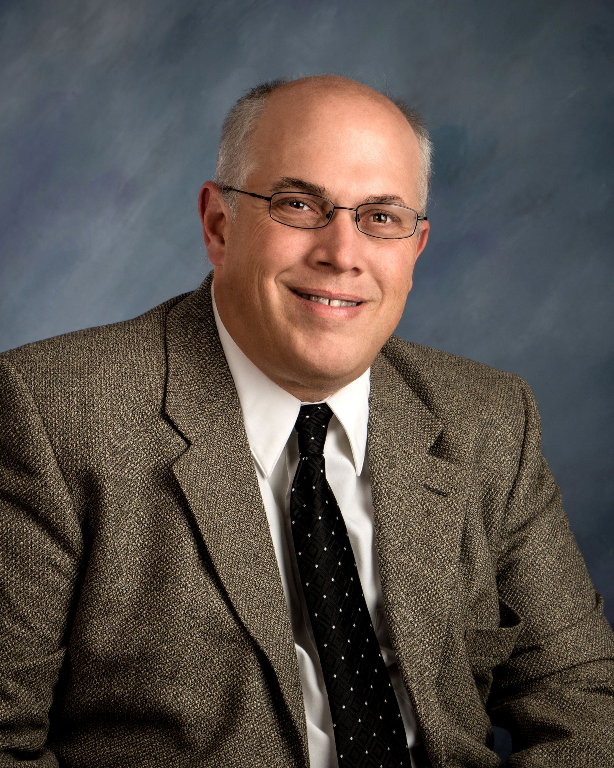 Portrait of Councilmember Dale Stoesz